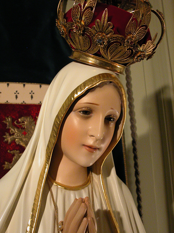 [Sacred Statue - Christmas 2002  D (90)[1].png]