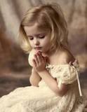 [niños rezando (4)[2].jpg]