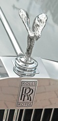 300px-Rolls-Royce_Spirit_of_Ecstasy