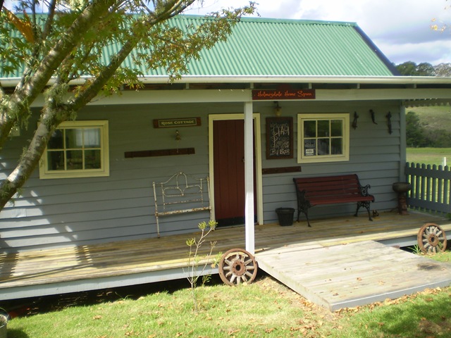 [EasterandDadandJoAnnes20100083.jpg]