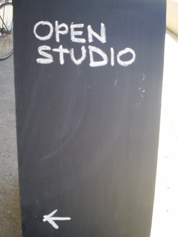 [art lesson June 2010 003[6].jpg]
