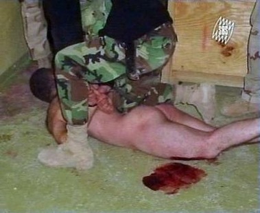 [torturas abughraibnuevasfotos66lc[4].jpg]