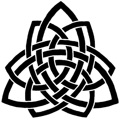 tattoo triple triquetra entrelacs