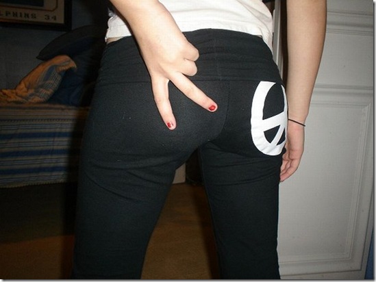 girls in yoga pants 9