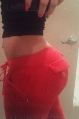 [girls in yoga pants 14[3].jpg]