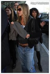 Jennifer Aniston embarazada? Mas especulaciones, esta vez culpa de su vestuario Jennifer Aniston embarazada? Mas especulaciones, esta vez culpa de su vestuario