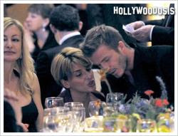 Cuando Posh no esta, David Beckham se rodea de mujeres