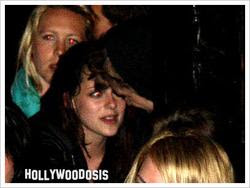  Fotos de Robert Pattinson y Kristen Stewart romanticos en concierto