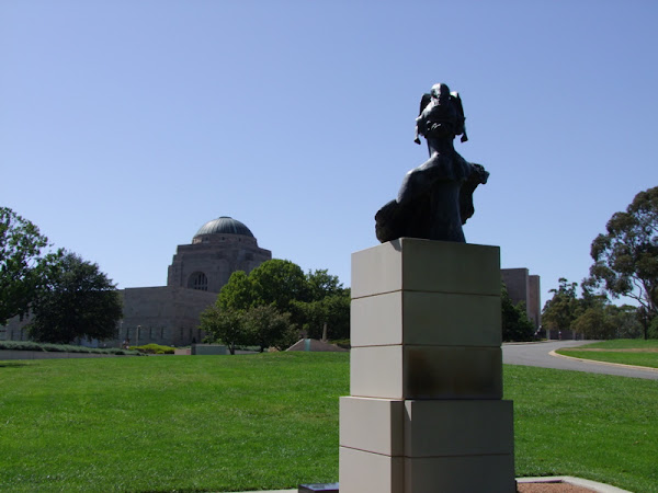 bellona at the war memorial