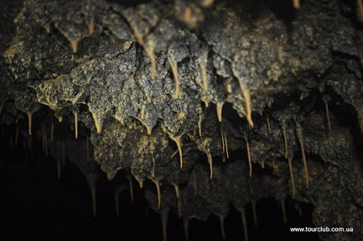 сталактиты в пещере Золушка
