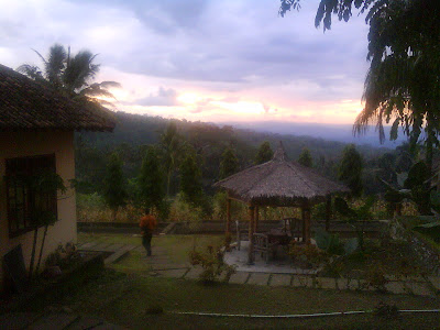 pesona pemandangan alam limut