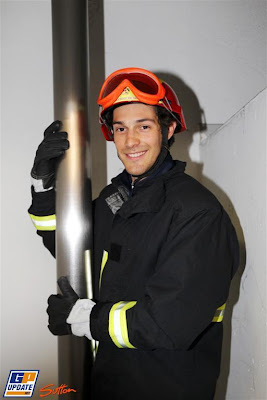 Бруно Сенна в форме пожарника