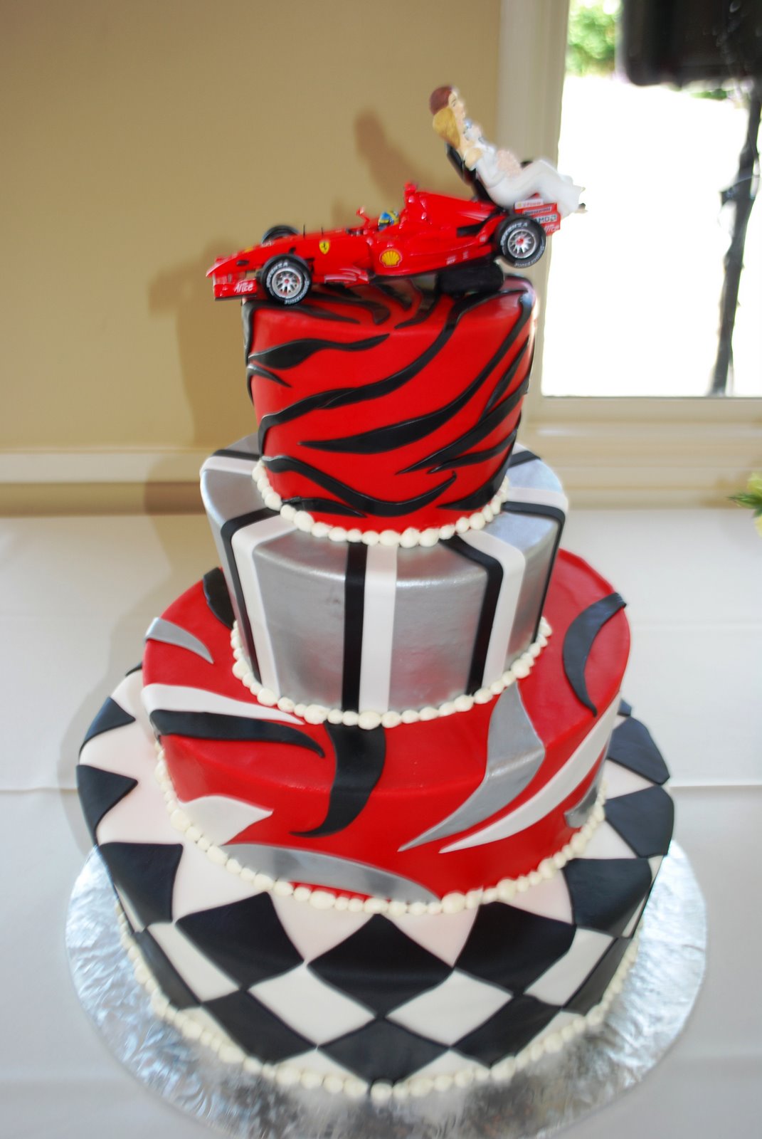 свадебный торт Ferrari