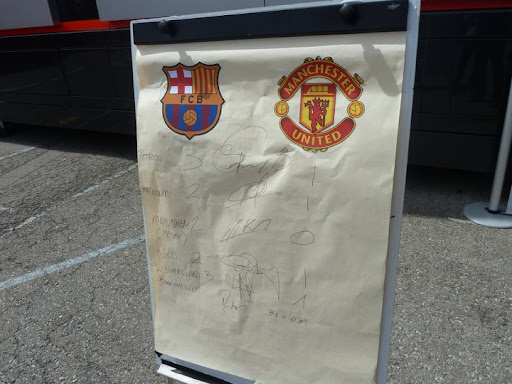 Champions_League_final_board_2_spa11.jpg
