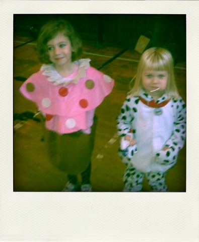 cupcake and doggy.bmp-pola