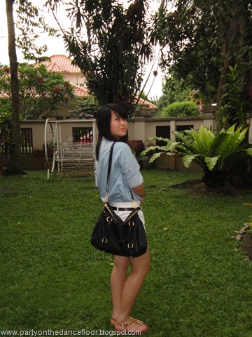 [0023.jpg]