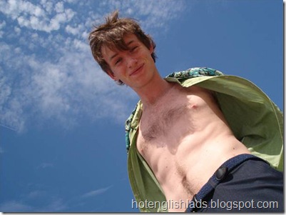 eddie_redmayne12_thumb.jpg