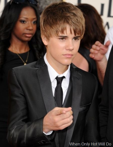 [Golden-Globes-2011-Justin-Bieber-Got-a-Haircut-for-the-Occasion[4].jpg]