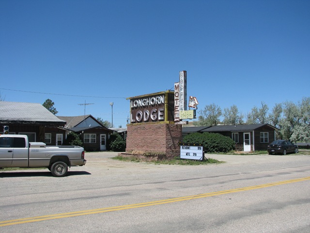 [1381 Longhorn Lodge Rock River WY[2].jpg]