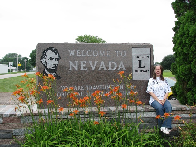[0355 Nevada IA Welcome Monument[5].jpg]