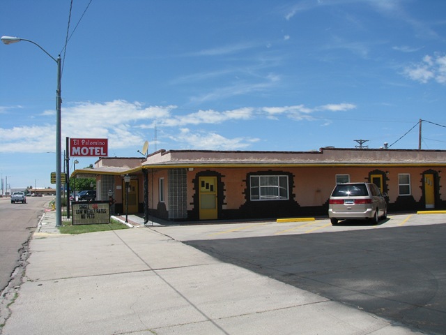 [1060 El Palomino Motel Sidney NE[2].jpg]