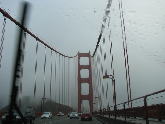 [3525 Foggy Rainy Golden Gate Bridge San Francisco CA[2].jpg]
