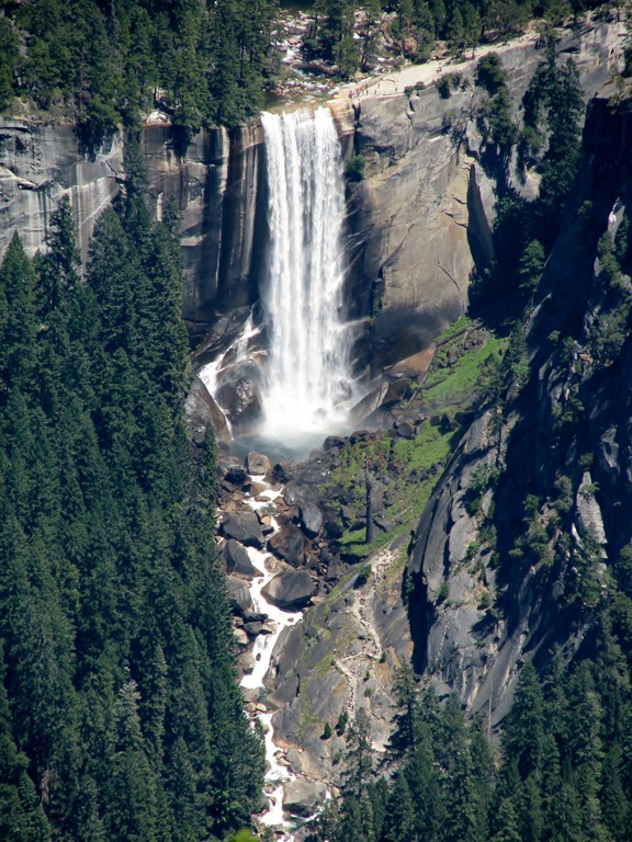 [2225 Vernal Falls at Washburn Point YNP CA[3].jpg]