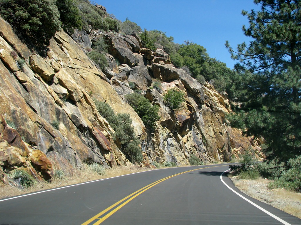 [2344 Kings Canyon Scenic Byway CA[3].jpg]