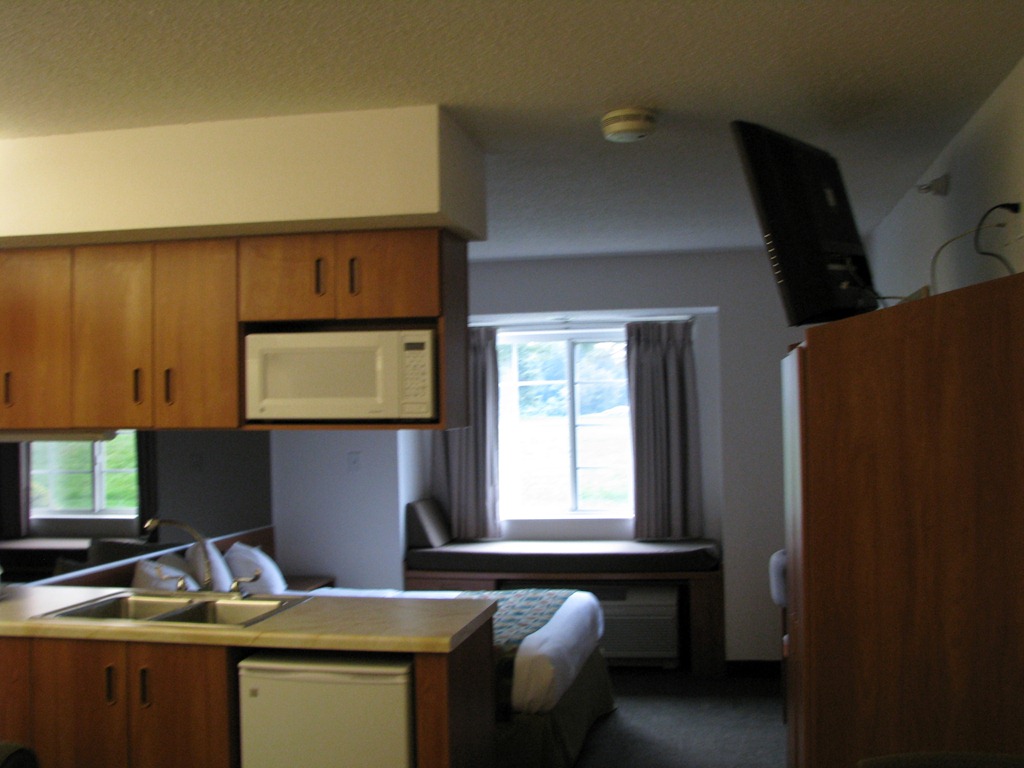 [6770 Microtel Suites Springfield IL[3].jpg]