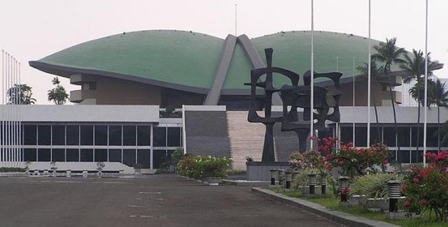 [DPR MPR Gedung OK_1[4].jpg]