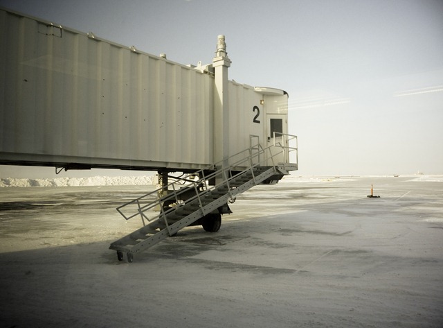 [airport (1 of 1)[3].jpg]
