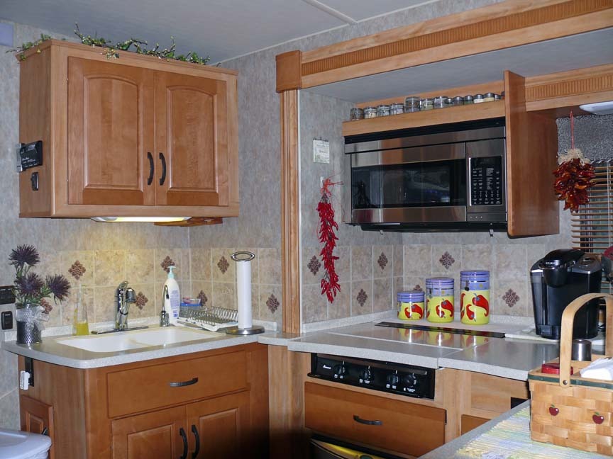 [Finished Kitchen[11].jpg]