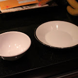 Choosing- a plate or a bowl?