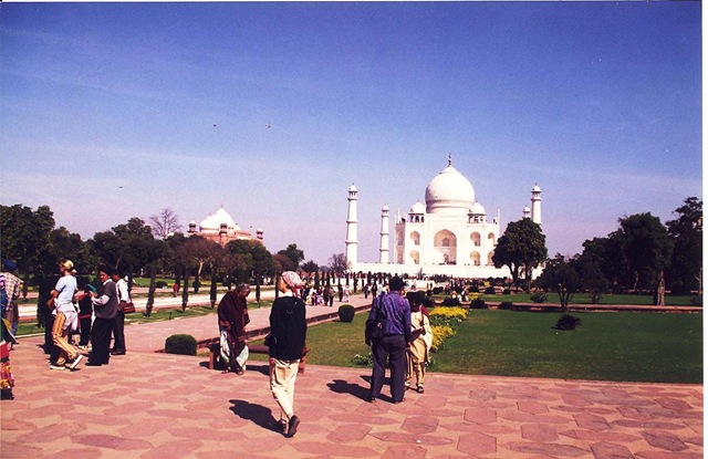 [Taj Mahal - I and A[5].jpg]