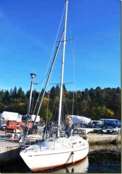 2010-10-16 - Sailboat must be ready for the Winter 1