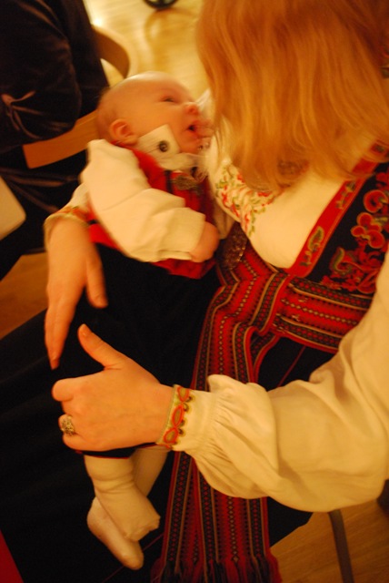 [Dressed in National Norwegian Costumes (bunad)[9].jpg]