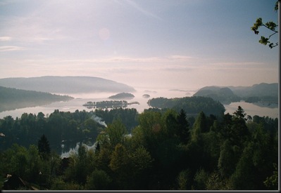 Åros-mot Drøbak i tåke Åros-mot Drøbak i tåke