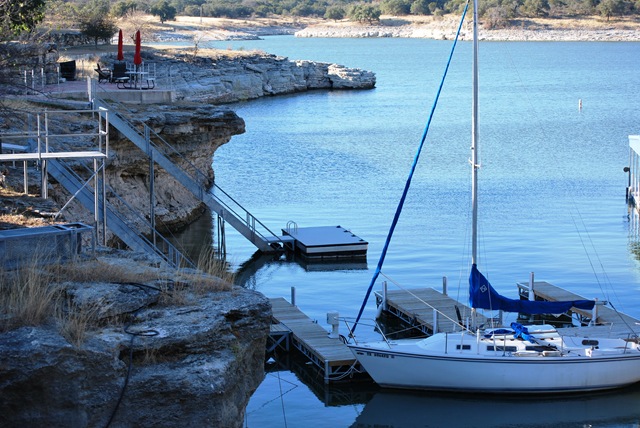 [Lago Vista dec 9 2010 - Lake Travis shore[3].jpg]