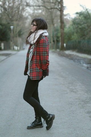 [Copie de lookbook 135[4].jpg]