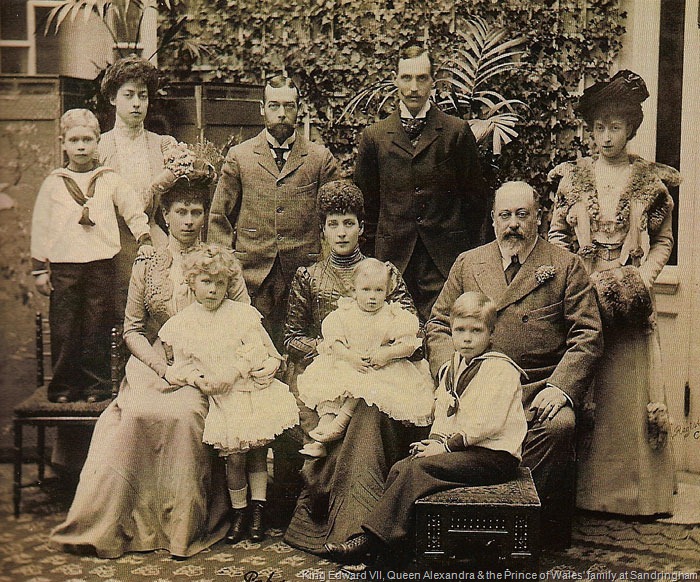 [Edward-Alexandra--family[1].jpg]