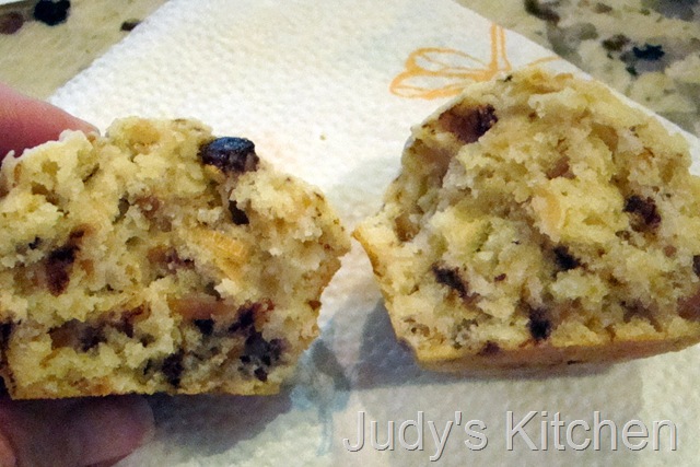 [DovePeanuttoffeecrunchcoconutmuffins.jpg]