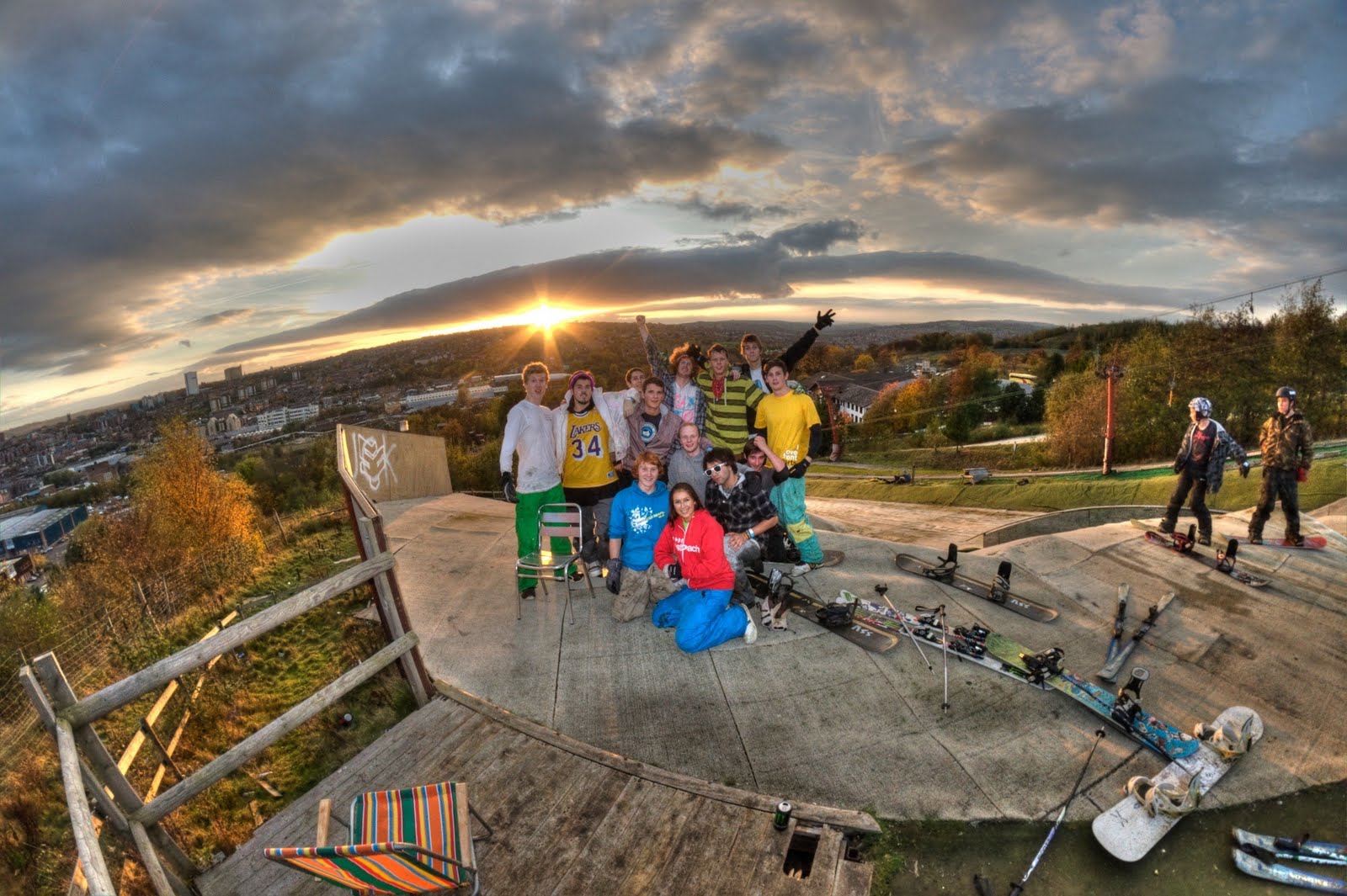 [group pic hdr better[4].jpg]