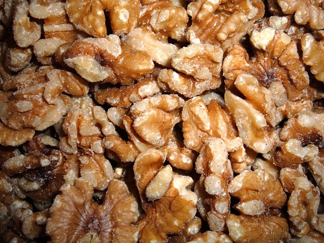 [shelled_walnuts[4].jpg]