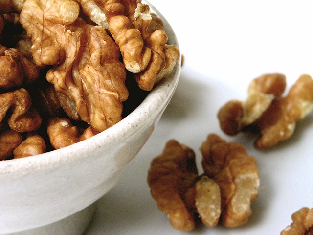 [walnuts[4].jpg]