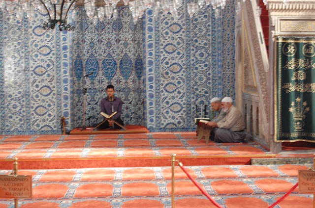 [Turkia 2009 - Estambul  - Mezquita de Rustem Pasa    311[2].jpg]
