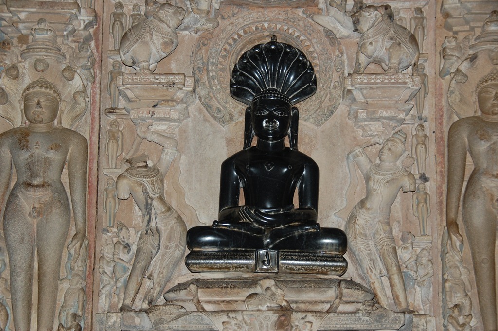 [India 2010 -Kahjuraho  , templos ,  19 de septiembre   29[4].jpg]