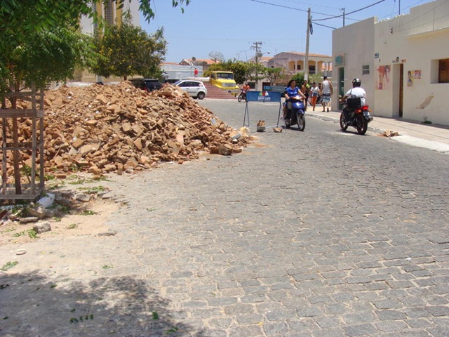 [Entulho[4].jpg]