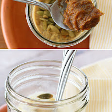 Skinny Pumpkin Overnight Oats in a Jar