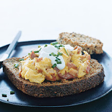 Multigrain Toasts with Scrambled Eggs and Canadian Bacon