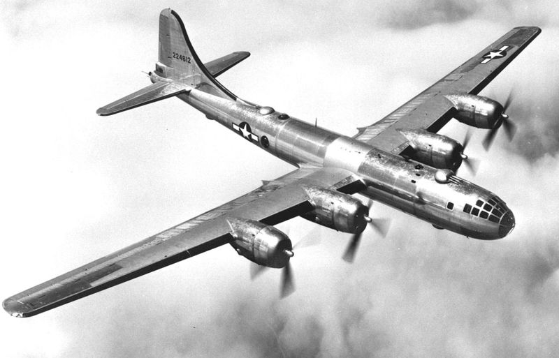 [800px-B-29_in_flight.jpg]